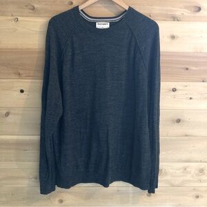 Old Navy charcoal grey sweater